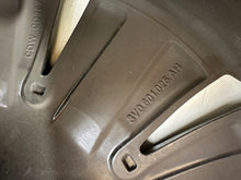 Load image into Gallery viewer, 1x Alufelge 17 Zoll 6.5" 5x112 41ET 3V0601025AH Skoda Superb Iii Rim Wheel FEL9339570809gp