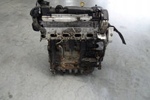Load image into Gallery viewer, Motor VW Golf VII CLHB 1.6 TDI 90PS 66kW 2014 Diesel Engine Unkomplett