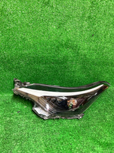Laden Sie das Bild in den Galerie-Viewer, Frontscheinwerfer Toyota Chr C-Hr 81150-YP280 LED Links Scheinwerfer Headlight SCH8324513463bd