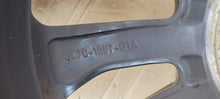 Load image into Gallery viewer, 1x Alufelge 17 Zoll 7.0" 5x108 50ET Glanz Schwarz JX7C-1007-G1A Ford Mondeo Kuga FEL2842659198xj
