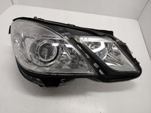 Laden Sie das Bild in den Galerie-Viewer, Frontscheinwerfer Mercedes-Benz W212 A2128201961 A2128205061 Xenon Ein Satz SCH8759104826ls