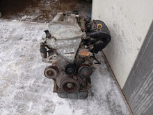 Laden Sie das Bild in den Galerie-Viewer, Motor Toyota Avensis E1Z-T72 1.8 VVTI Benzin Engine Unkomplett MOT5502540710ft
