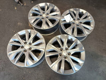 Load image into Gallery viewer, 4x Alufelge 17 Zoll 7.0" 5x108 40ET Glanz Graphit 9814117977 Peugeot 508 Ii FEL4350155727ye