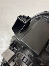 Laden Sie das Bild in den Galerie-Viewer, Frontscheinwerfer Hyundai Elantra 92102-F2 LED Rechts Scheinwerfer Headlight