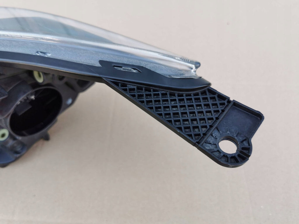 Frontscheinwerfer Ford Focus III BM5113W029C Rechts Scheinwerfer Headlight SCH1091569950nm