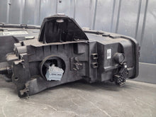 Laden Sie das Bild in den Galerie-Viewer, Frontscheinwerfer BMW 2 Tourer U06 5A42243 Links Scheinwerfer Headlight SCH6420112874ez