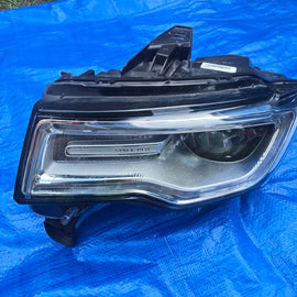 Frontscheinwerfer Jeep Grand Cherokee Wk2 337212T77622B Links Headlight SCH3221634244rp