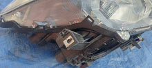 Laden Sie das Bild in den Galerie-Viewer, Frontscheinwerfer Toyota RAV4119 Rechts Scheinwerfer Headlight SCH1584306731wz
