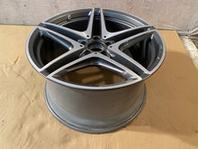 Laden Sie das Bild in den Galerie-Viewer, 1x Alufelge 19 Zoll 10.5" 5x112 57ET A2054016300 Mercedes-Benz W205 Rim Wheel FEL8426332952cb