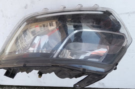 Frontscheinwerfer Dacia Duster 260609367R Links Scheinwerfer Headlight SCH9314856165nk