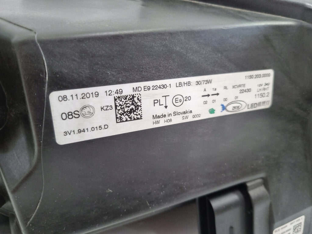 Frontscheinwerfer Skoda Superb III 3V1941015D LED Links Scheinwerfer Headlight