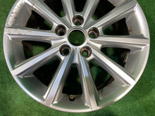 Load image into Gallery viewer, 1x Alufelge 16 Zoll 7.0" 5x108 50ET F1EC-B1B Ford Focus Iii Rim Wheel FEL8267726573km