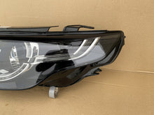 Laden Sie das Bild in den Galerie-Viewer, Frontscheinwerfer Land Rover Sport Discovery FK72-13W030-DG Xenon Links SCH9599812256ey