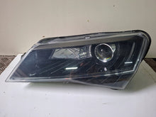 Laden Sie das Bild in den Galerie-Viewer, Frontscheinwerfer Skoda Superb 3V1941015B Xenon Links Scheinwerfer Headlight SCH7068336093yf