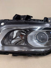 Laden Sie das Bild in den Galerie-Viewer, Frontscheinwerfer Hyundai Kona 92101-J9XXX Links Scheinwerfer Headlight SCH2586313420oh