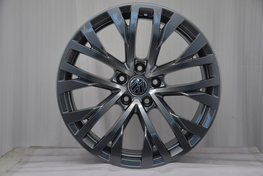 4x Alufelge 18 Zoll 8.0" 5x112 25ET Glanz Graphit 760601025 VW Touareg Rim Wheel FEL5488517049vs