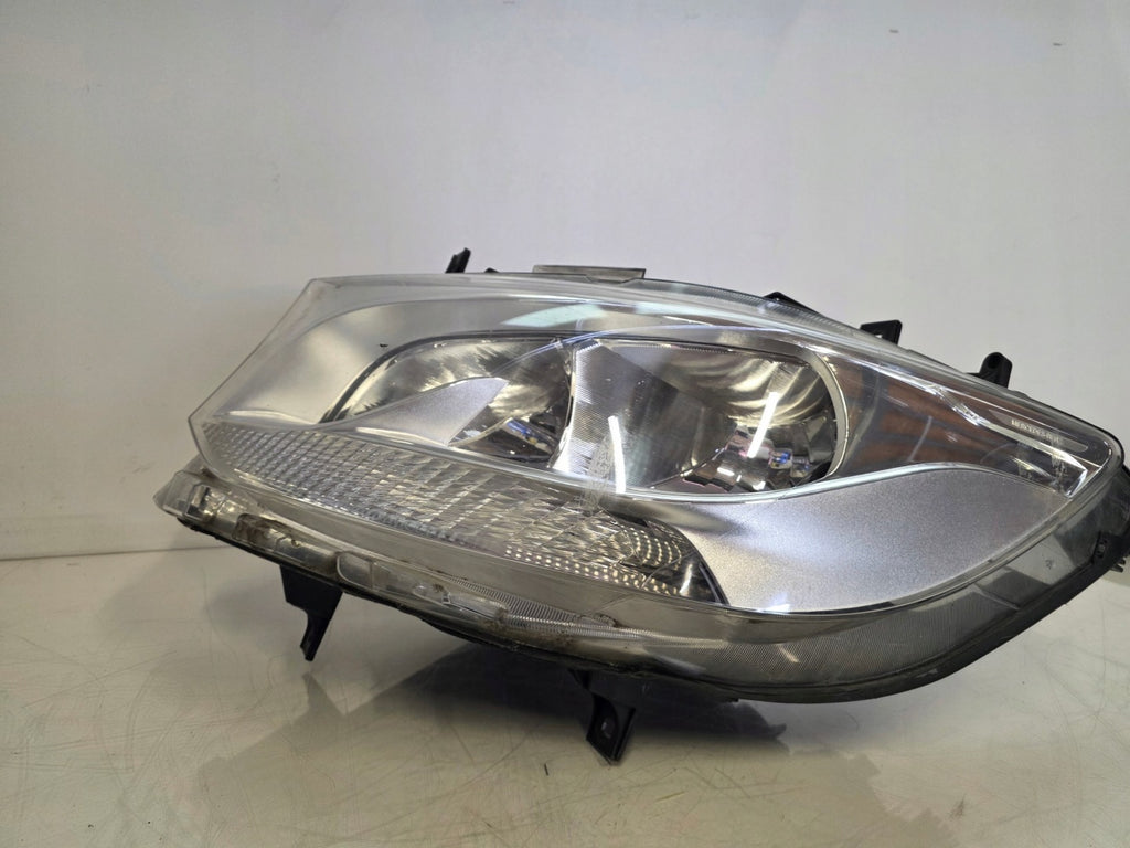 Frontscheinwerfer Mercedes-Benz Sprinter A9109060000 Links Headlight SCH2775318057jk