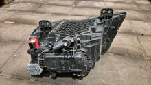 Laden Sie das Bild in den Galerie-Viewer, Frontscheinwerfer Man 81251016736 Rechts Scheinwerfer Headlight SCH8190101683qg