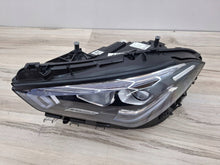 Laden Sie das Bild in den Galerie-Viewer, Frontscheinwerfer Mercedes-Benz Cla C118 A1189068200 Links Headlight SCH2484658049cl
