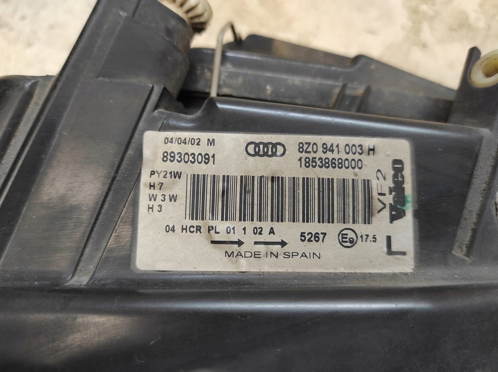 Frontscheinwerfer Audi A2 8Z0941003H Links Scheinwerfer Headlight