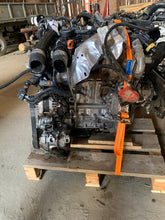 Load image into Gallery viewer, Motor Citroën Peugeot I YHZ DV5RC 1.5 HDI 96kW 78TKm Diesel Engine Komplett MOT6536352877xs