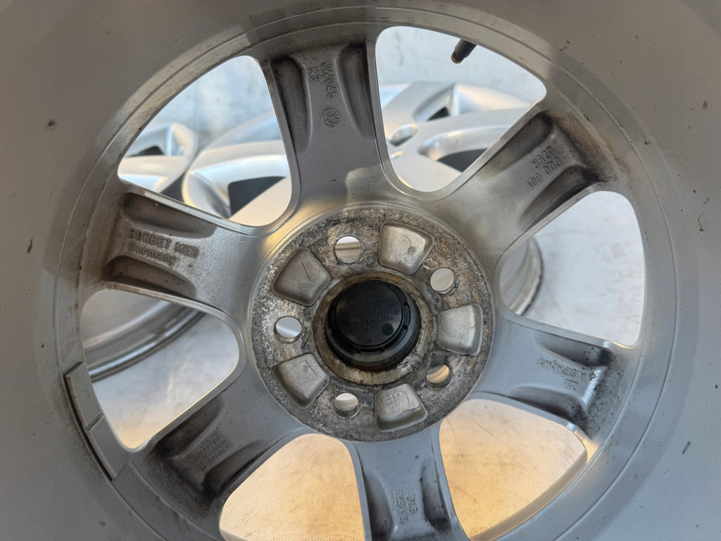 4x Alufelge 15 Zoll 6.0" 5x100 43ET Silber 6Q0601025R VW Rim Wheel FEL8251991291cs