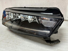 Laden Sie das Bild in den Galerie-Viewer, Frontscheinwerfer Skoda Octavia IV 5E4941016 Full LED Rechts Headlight SCH5229844679iq