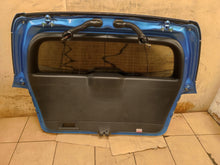 Laden Sie das Bild in den Galerie-Viewer, Kotflügel Mercedes-Benz W246 Vorne Links