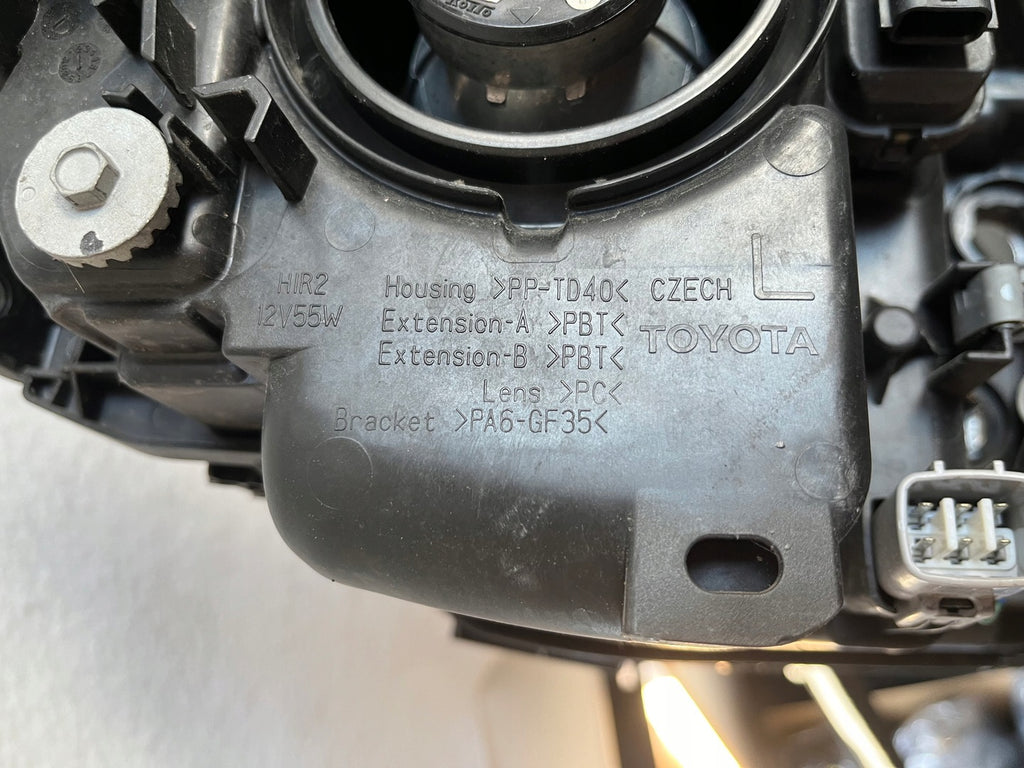 Frontscheinwerfer Toyota Yaris LED Links Scheinwerfer Headlight