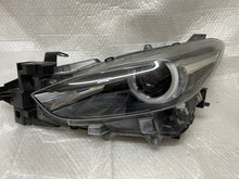 Laden Sie das Bild in den Galerie-Viewer, Frontscheinwerfer Mazda 3 Bn BSP5-51040 LED Links Scheinwerfer Headlight