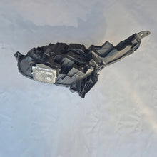 Load image into Gallery viewer, Frontscheinwerfer Land Rover Range Velar J8A2-13W029-BE Full LED Rechts SCH7493514560bb