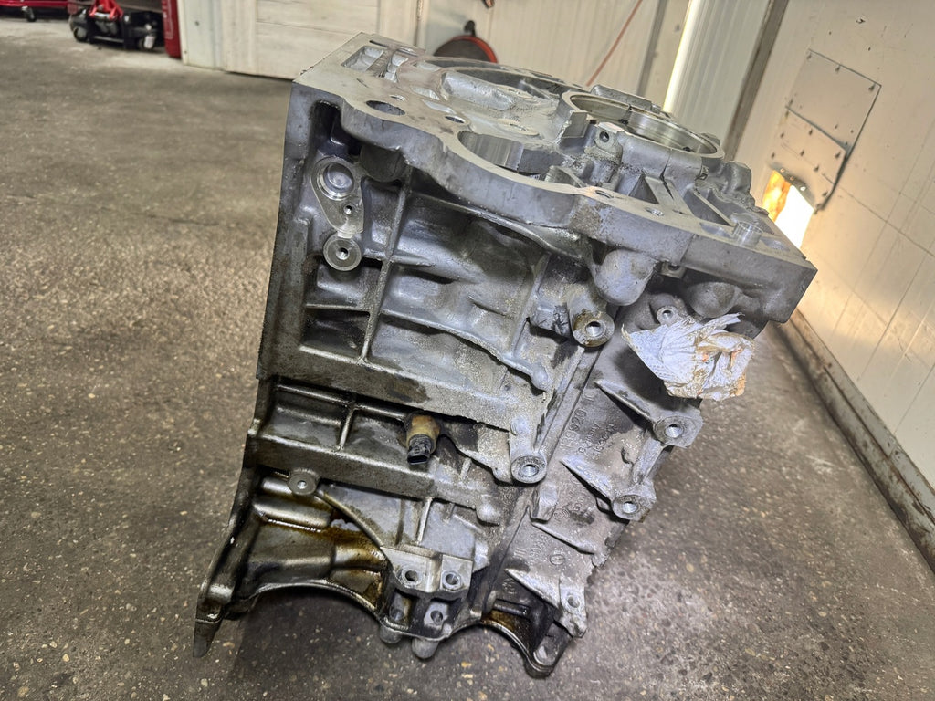 Motorblock BMW F22 N20B20B 2.0 157TKm 2014 Benzin Unkomplett