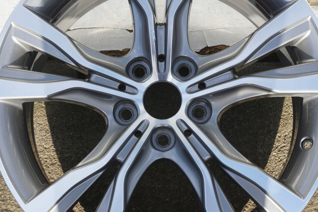 1x Alufelge 18 Zoll 8.0" 5x112 57ET 6855093 BMW 1 Rim Wheel FEL1033278694st