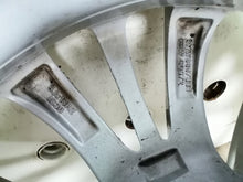 Load image into Gallery viewer, 1x Alufelge 18 Zoll 8.0" 5x112 30ET Glanz Silber 6867339 BMW 1 Rim Wheel FEL1126878865ks