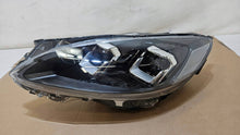Laden Sie das Bild in den Galerie-Viewer, Frontscheinwerfer Ford Kuga I LV4B13E017AP L90187837 Links Headlight SCH2331614197pb