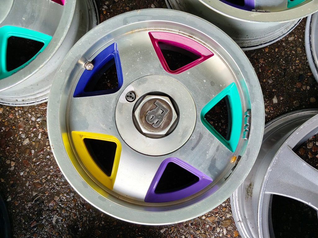 4x Alufelge 14 Zoll 6.0" 4x108 32ET Glanz Silber H89SX Ford I Rim Wheel FEL3946537910je