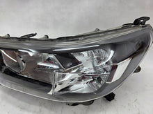 Laden Sie das Bild in den Galerie-Viewer, Frontscheinwerfer Toyota Hilux VIII SPP18194 Links Scheinwerfer Headlight SCH3403516120vr