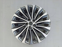 Laden Sie das Bild in den Galerie-Viewer, 1x Alufelge 20 Zoll 9.0" 5x112 42ET Glanz 5LA601025BB Skoda Enyaq Rim Wheel FEL8897703775vi