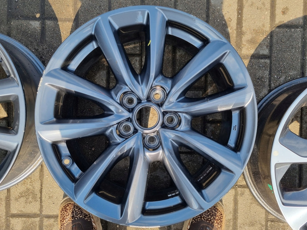 1x Alufelge 18 Zoll 7.0" 5x114.3 45ET Glanz Silber 9965B57080 Mazda I Rim Wheel FEL7707677945se