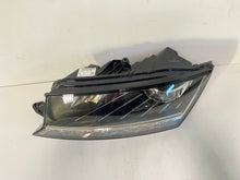 Laden Sie das Bild in den Galerie-Viewer, Frontscheinwerfer Skoda Fabia III 6V1941015E Links Scheinwerfer Headlight SCH6263770754yb