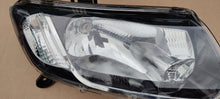 Laden Sie das Bild in den Galerie-Viewer, Frontscheinwerfer Dacia Logan Sandero II 90114431 260103529R Rechts Headlight