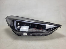 Laden Sie das Bild in den Galerie-Viewer, Frontscheinwerfer Hyundai Tucson 92102D77000 Halogen Rechts Headlight