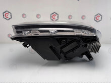 Laden Sie das Bild in den Galerie-Viewer, Frontscheinwerfer VW Crafter 7C1941035 LED Links Scheinwerfer Headlight SCH2584577066lg