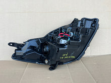 Laden Sie das Bild in den Galerie-Viewer, Frontscheinwerfer Toyota Yaris Links Scheinwerfer Headlight SCH9859411860lq