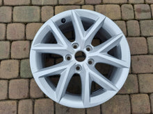 Laden Sie das Bild in den Galerie-Viewer, 1x Alufelge 16 Zoll 7.0" 5x112 43ET 5FA601025 Seat Leon Rim Wheel FEL8802127134sz