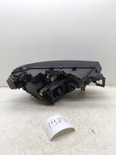 Laden Sie das Bild in den Galerie-Viewer, Frontscheinwerfer VW Id.4 11B941035H Links Scheinwerfer Headlight SCH4976052103gn