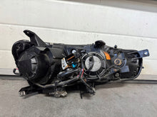 Laden Sie das Bild in den Galerie-Viewer, Frontscheinwerfer Mitsubishi Lancer VIII I Links Scheinwerfer Headlight SCH2519243686oj