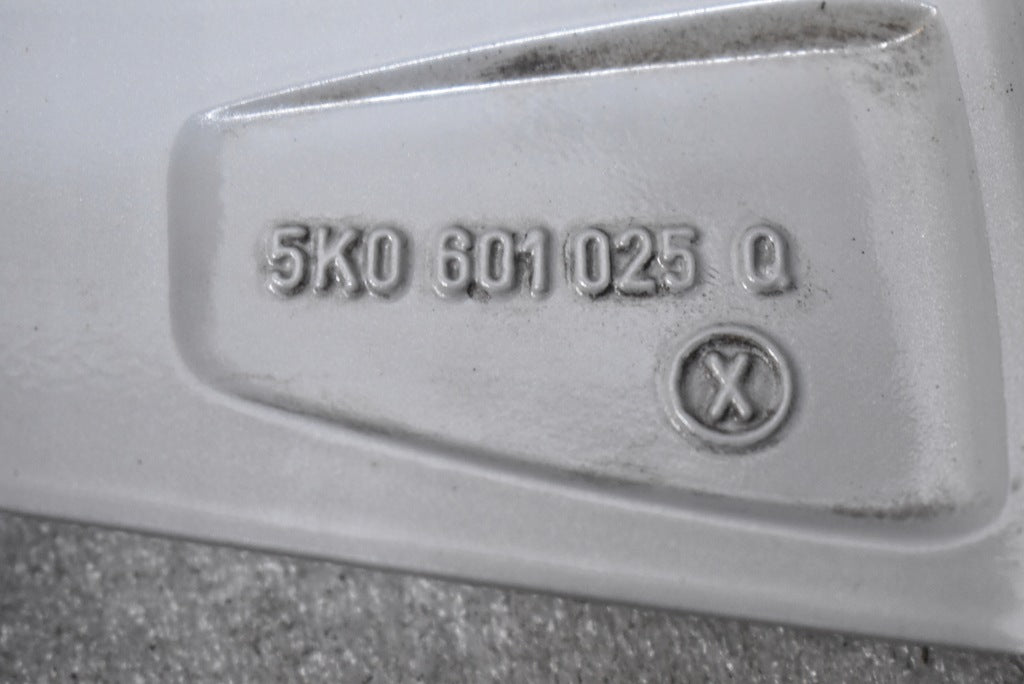 1x Alufelge 17 Zoll 7.0" 5x112 54ET Glanz Silber 5K0601025R, 5K0601025Q VW Golf FEL3875200216yg