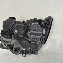 Load image into Gallery viewer, Frontscheinwerfer VW T6 7L1941006B Rechts Scheinwerfer Headlight