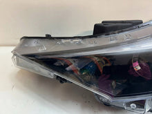 Load image into Gallery viewer, Frontscheinwerfer Hyundai Elantra VII 92101-AA000 Links Scheinwerfer Headlight